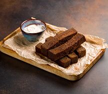 Жареные гренки с чесноком