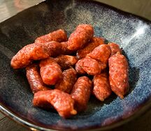 Колбаски сырокопченые