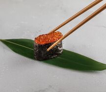 Гункан красная икра