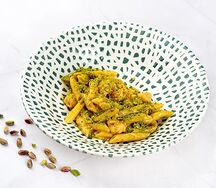 Пенне с креветками и фисташками