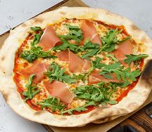 Пармская ветчина с рукколой