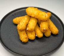 Сырные палочки из моцареллы