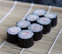 Маки с крабом