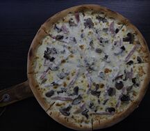 С ветчиной и грибами