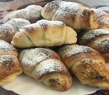 Круассан со сгущенкой