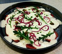 Ростбиф с соусом из тунца