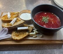 Борщ с говяжьей грудинкой