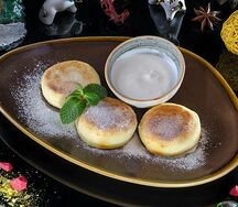 Сырники со сметаной