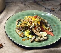 Теплый салат с телятиной в тайском соусе