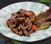 Телятина с баклажанами