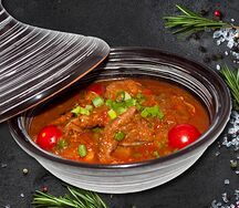 Туй-кабоб - говядина, тушёная с помидорами