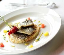 Филе дорадо с ризотто и морепродуктами