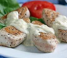 Филе индейки в сырном соусе