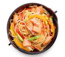 Удон с лососем