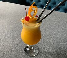 Свежевыжатый апельсиновый сок