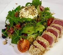 Салат с тунцом