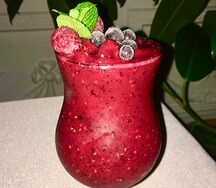 Смузи малина-смородина