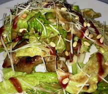 Салат с печенью кролика