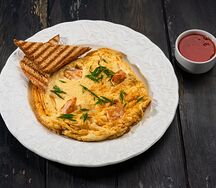 Омлет с креветками