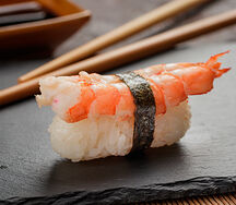 Суши с креветкой