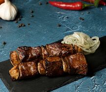 Шашлык из говяжьей печени с курдюком
