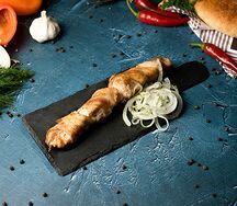 Шашлык из филе индейки в беконе