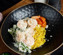 Лапша домашняя с креветками