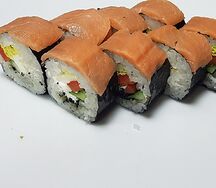 Лосось с овощами