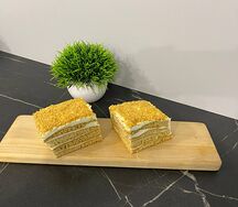 Пирожное Медовик