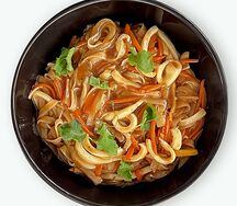 Рисовая лапша с кальмаром