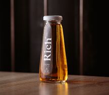 Сок Rich Яблоко в стеклянной бутылке