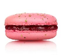 Малина с базиликом (макарони, макаруны, макаронсы, macaron)