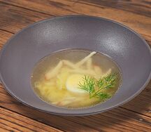 Куриная лапша с яйцом