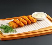 Куриные наггетсы с фирменным томатным соусом