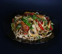 Удон с курицей