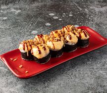 Запеченный ролл с цыпленком 