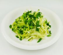 Салат из зеленой редьки
