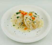 Тефтеля куриная в сливочном соусе