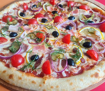 Пицца Солянка