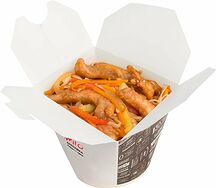 Удон с курицей в сливочно-чесночном соусе