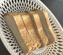 Кусочек хлеба
