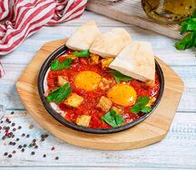 Шакшука из двух яиц