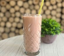 Смузи Ананас-клубника-банан