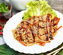 Основа, лапша Удон с овощами в соусе на выбор