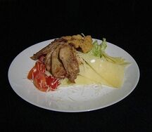 Салат Цезарь с креветками
