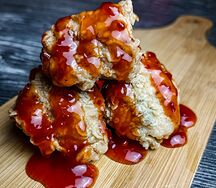 Куриные стрипсы под соусом Sweet Chili