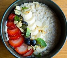 Овсяная каша на кокосовом молоке