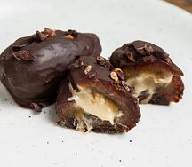 Финик с кешью-пастой Vegan