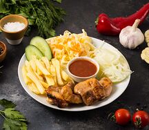 Шашлык из свинины с гарниром