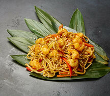 Wok пшеничная лапша с креветкой в устричном соусе